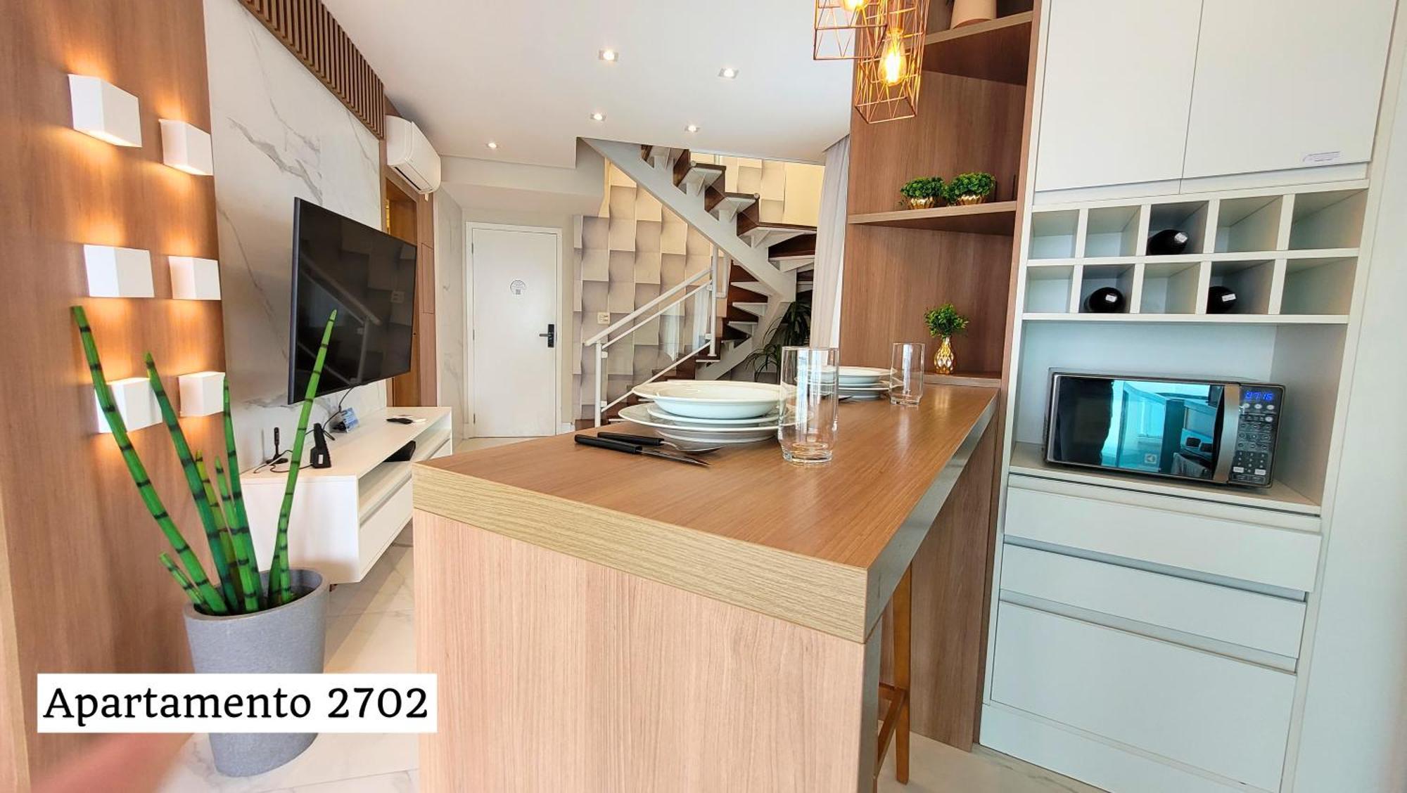 Book - Estanconfor Cobertura Com Jacuzzi E Vista Mar *