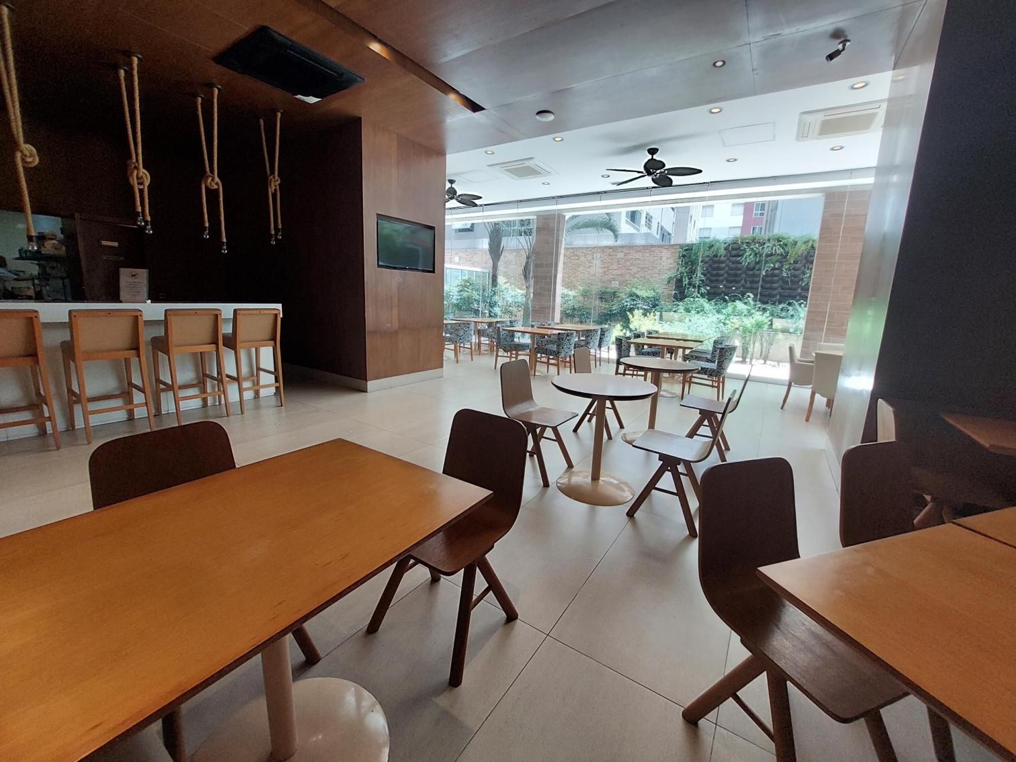 Book - Estanconfor Cobertura Com Jacuzzi E Vista Mar *